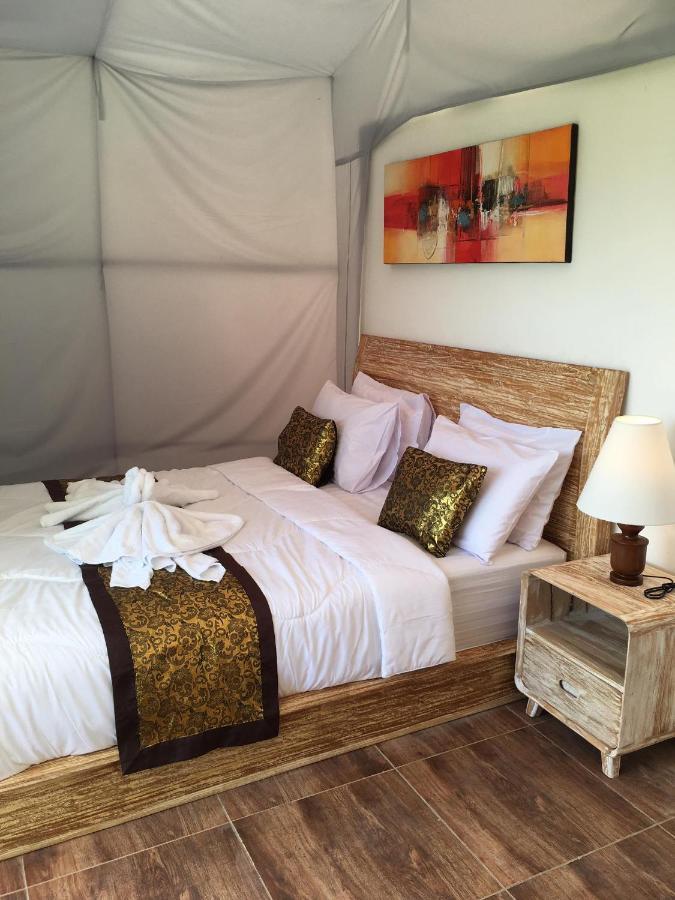 Starlake Villa & Glamping Kubupenlokan Buitenkant foto