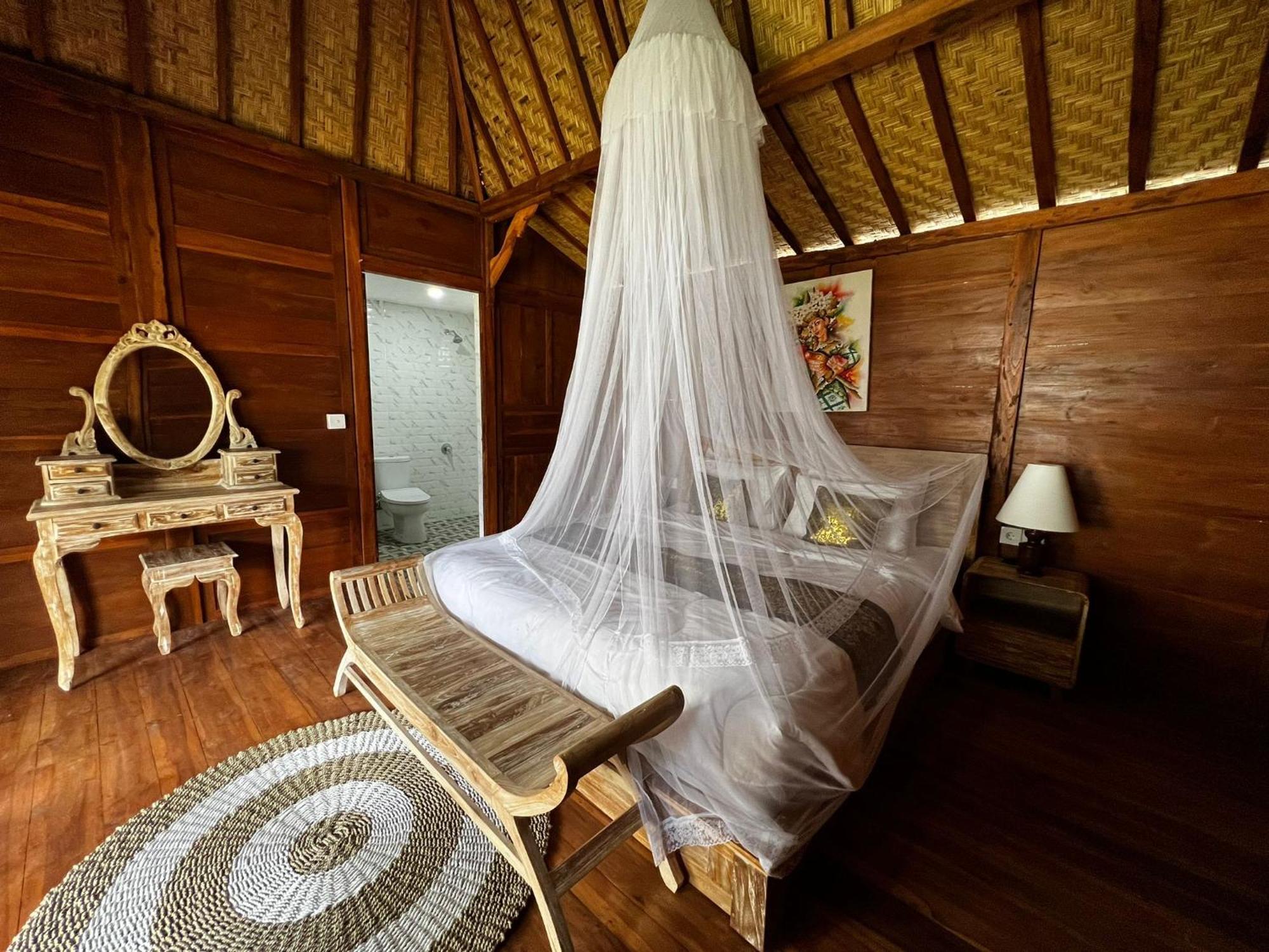 Starlake Villa & Glamping Kubupenlokan Buitenkant foto