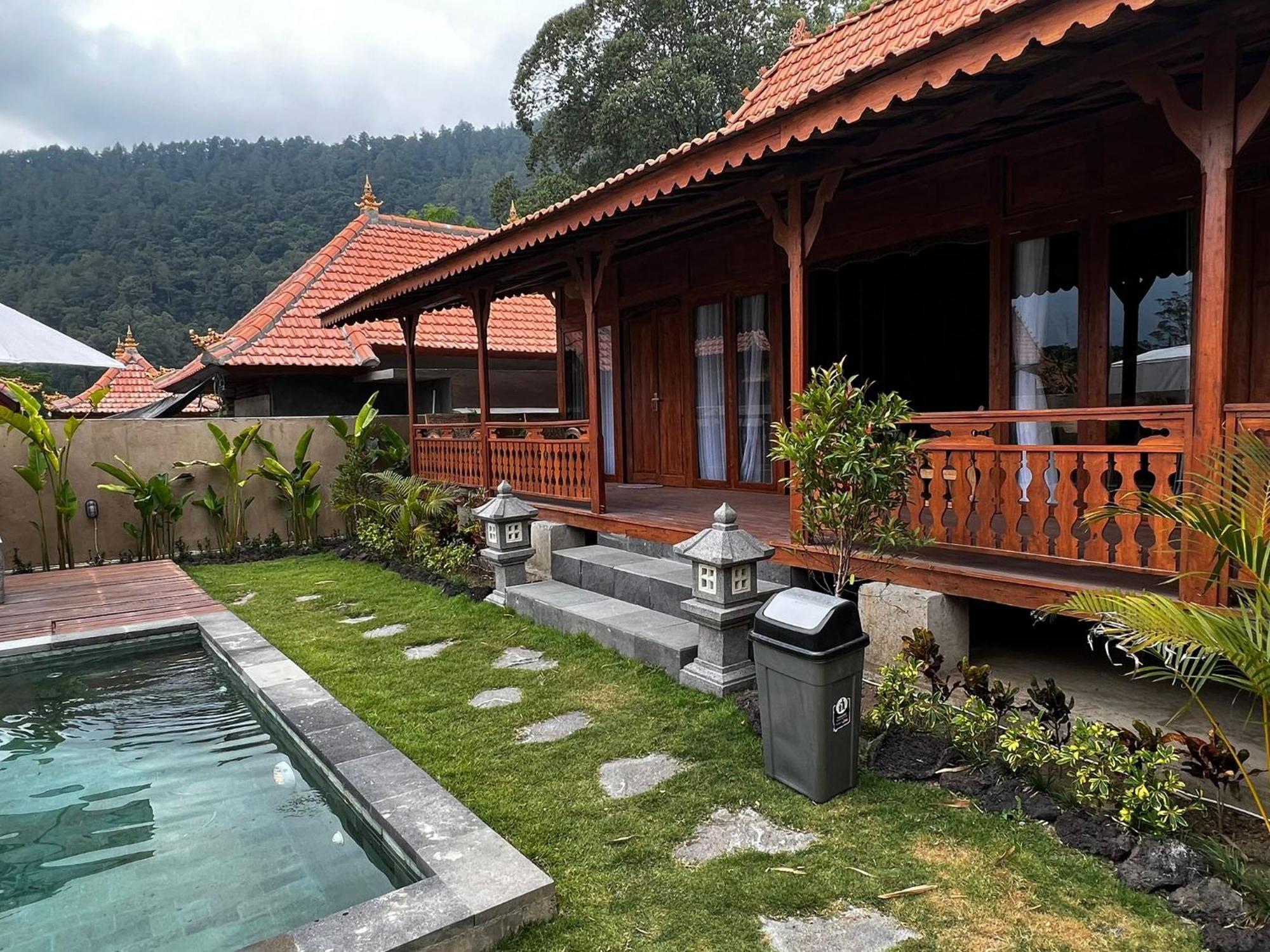 Starlake Villa & Glamping Kubupenlokan Buitenkant foto