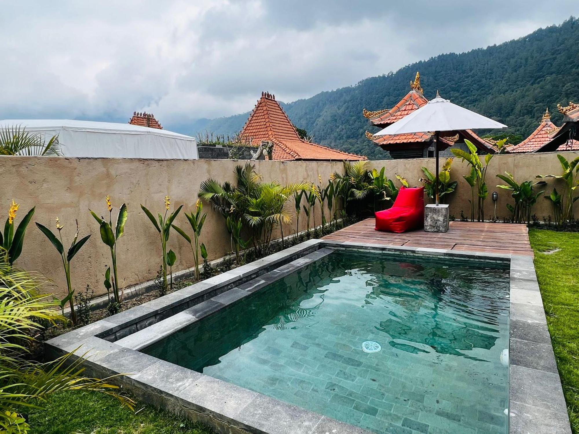 Starlake Villa & Glamping Kubupenlokan Buitenkant foto